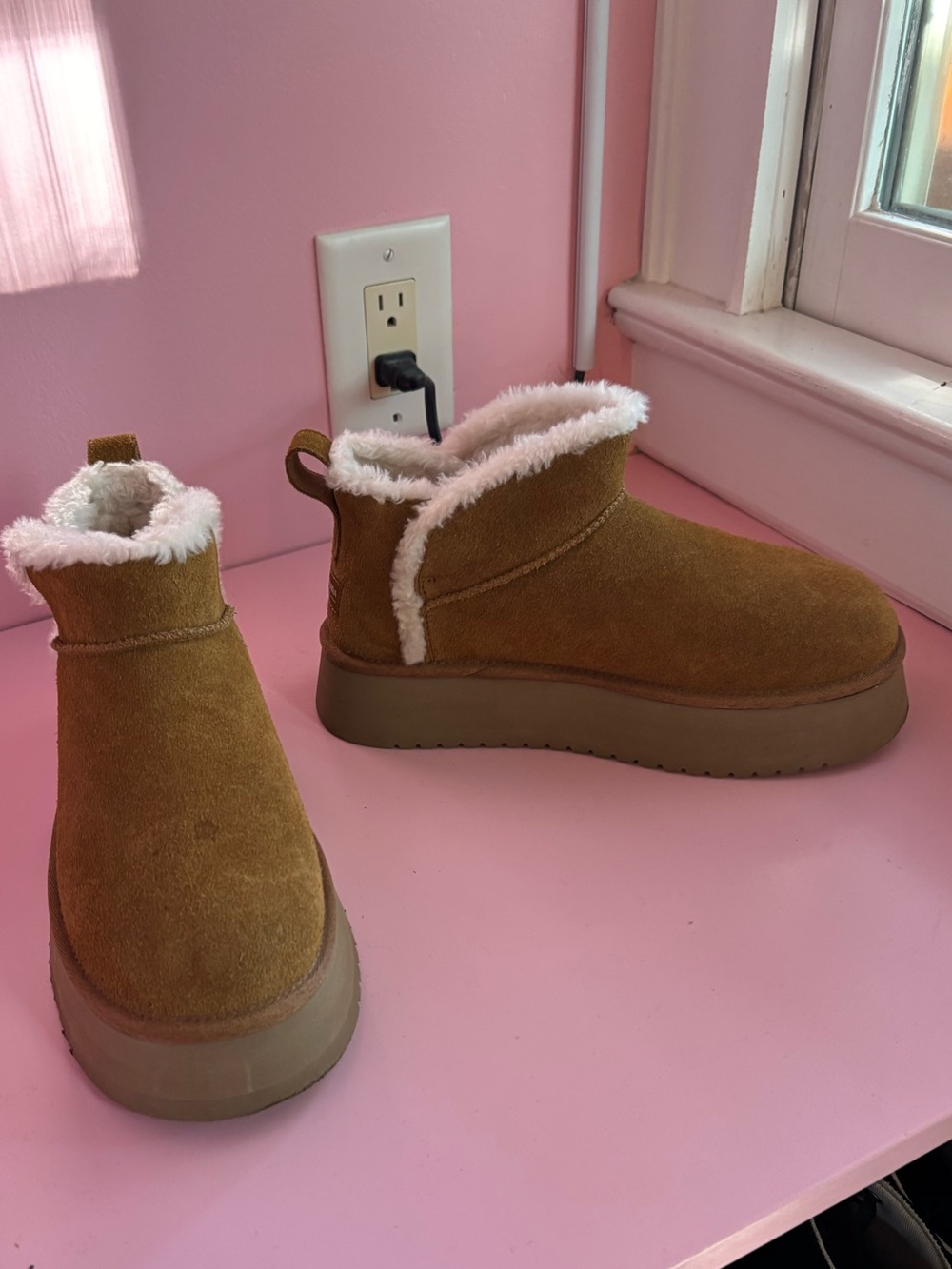 Koolaburra by Ugg Cozy Faux-Shearling Lined Ankle Boots